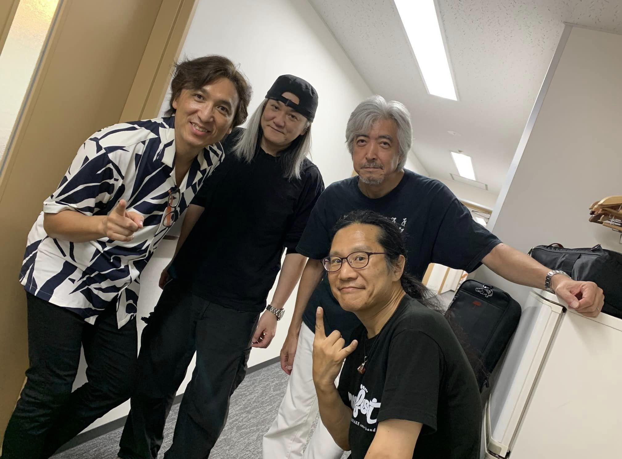 サポートバンドメンバー