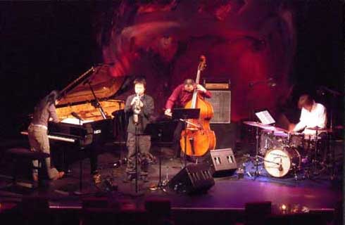 藤井郷子さん,mado